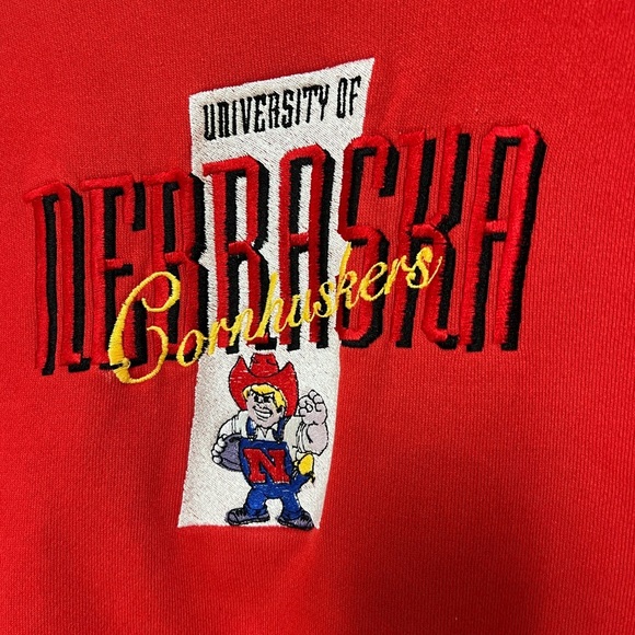 VTG Embroidered Nebraska Cornhuskers crewneck unisex large - Picture 5 of 7